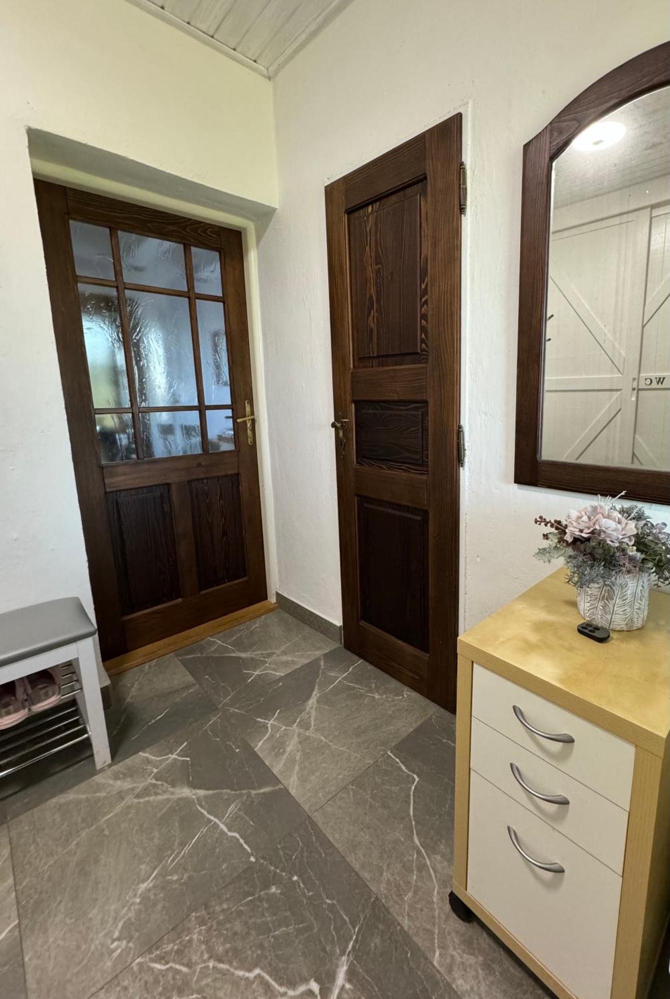 Apartmanove Ubytovanie Pod Dubom Polny Kesov Exterior photo
